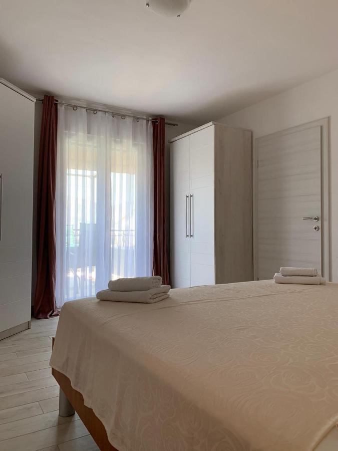 Apartment Salov Τρογκίρ Εξωτερικό φωτογραφία