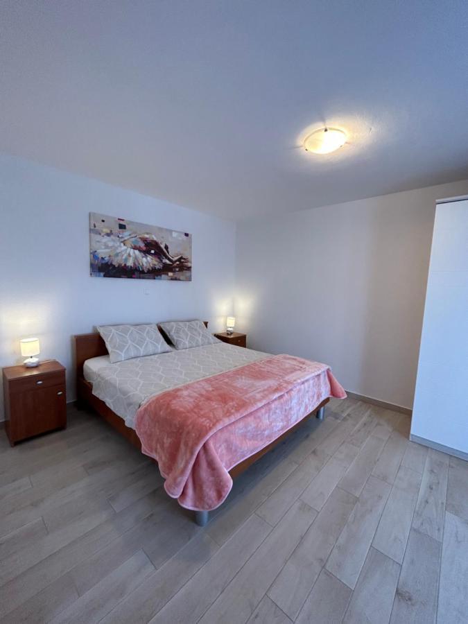 Apartment Salov Τρογκίρ Εξωτερικό φωτογραφία