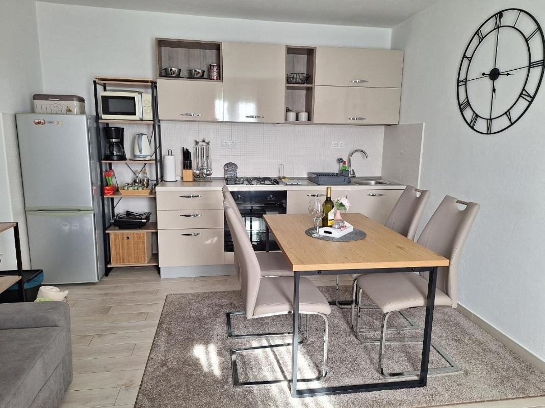 Apartment Salov Τρογκίρ Δωμάτιο φωτογραφία